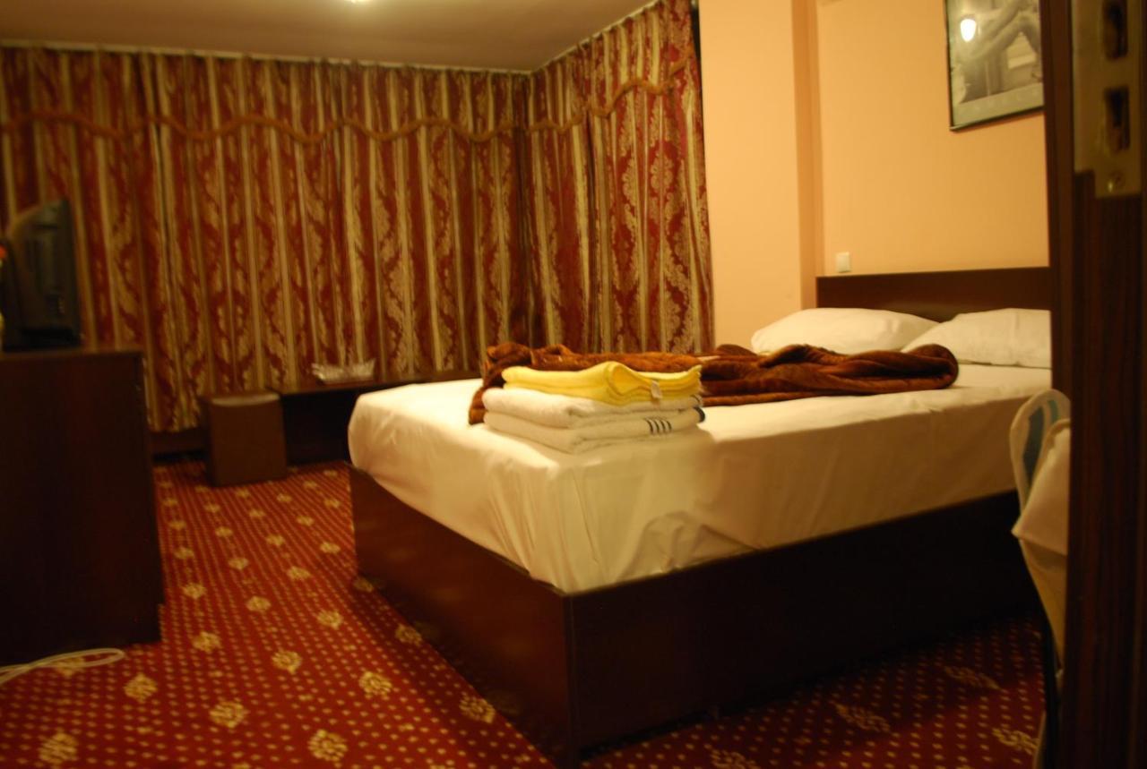 Hotel Austin Констанца Экстерьер фото